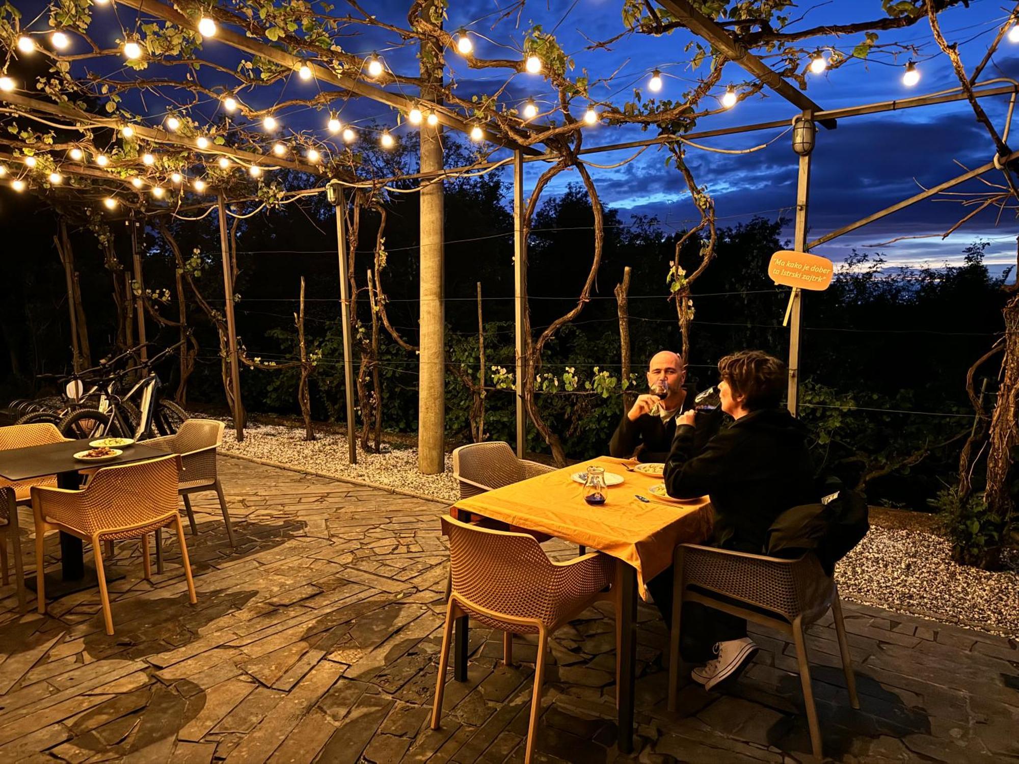 Glamping Green Istria Tiny Houses Truške 外观 照片